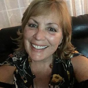 Meet your Posher, Laurette